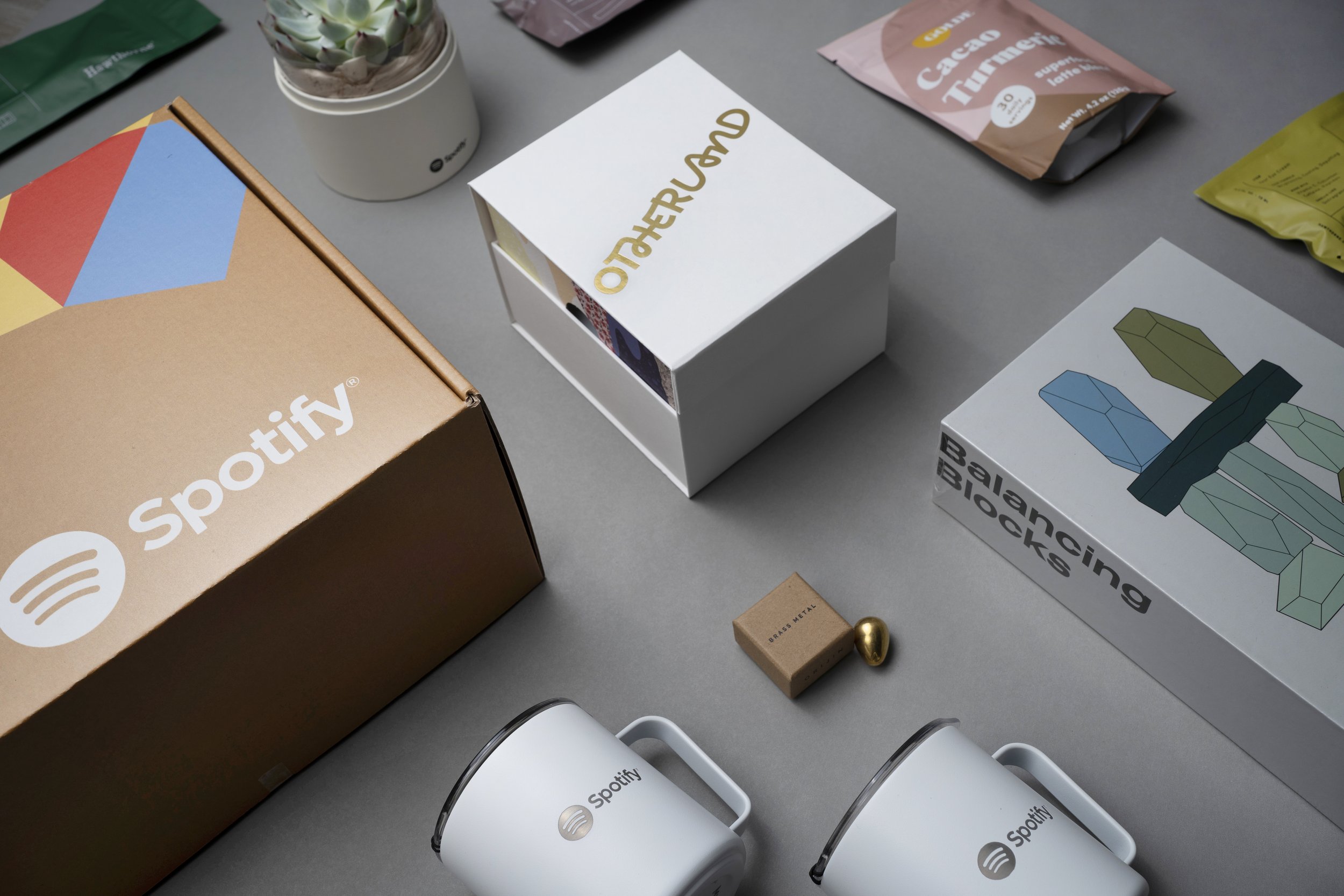 10_spotify_box_contents_A7S02024.jpg